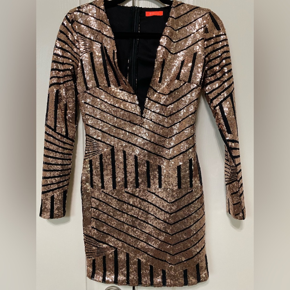 Size small Banjul dress only wore once perfect condition